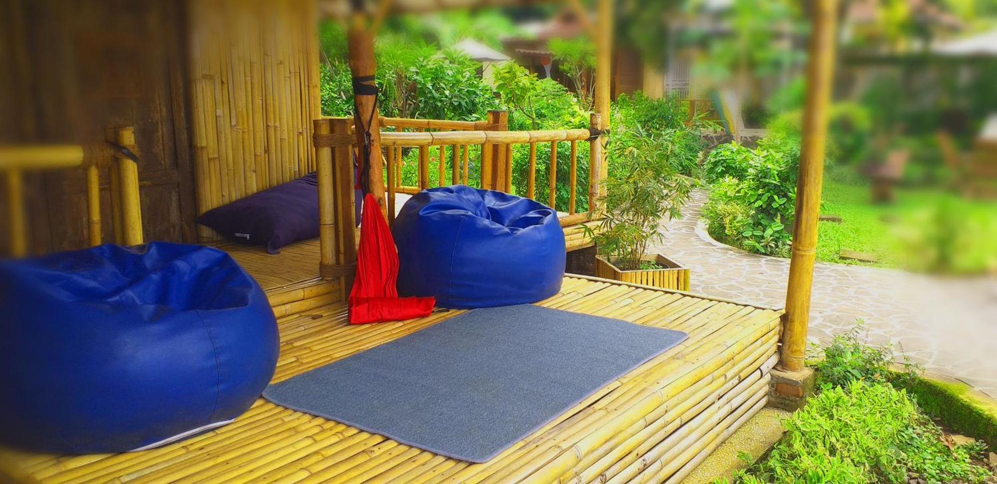Lafyu Bali Hotel Singaraja Екстериор снимка