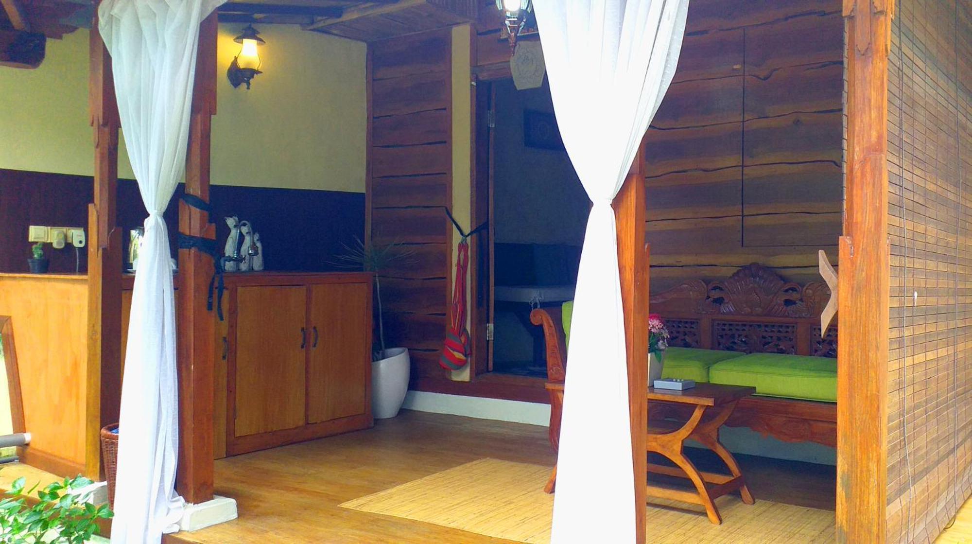 Lafyu Bali Hotel Singaraja Екстериор снимка