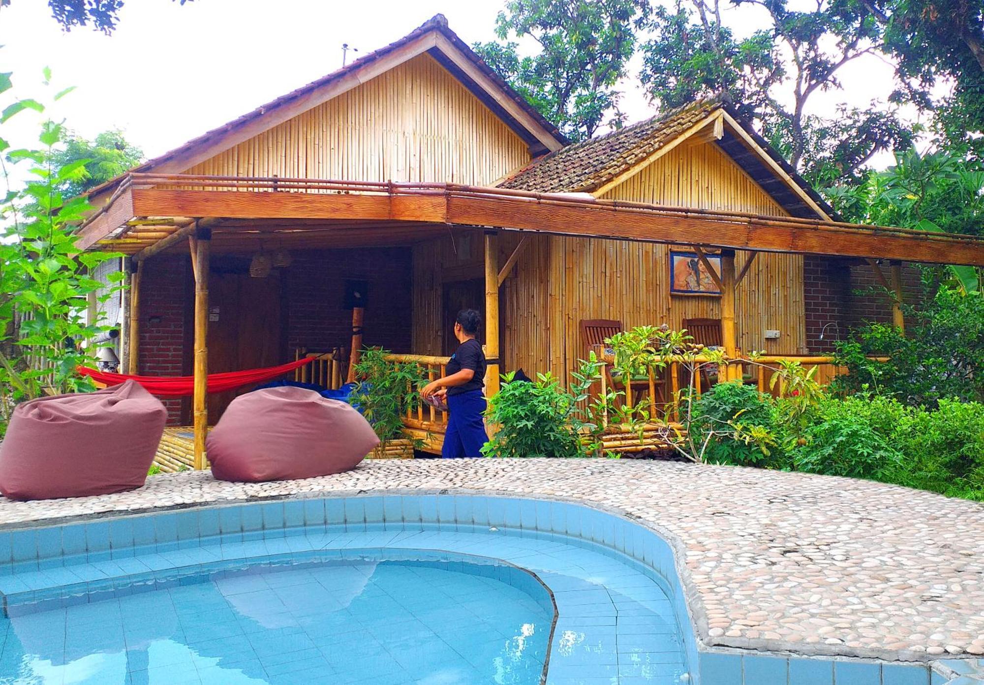 Lafyu Bali Hotel Singaraja Екстериор снимка