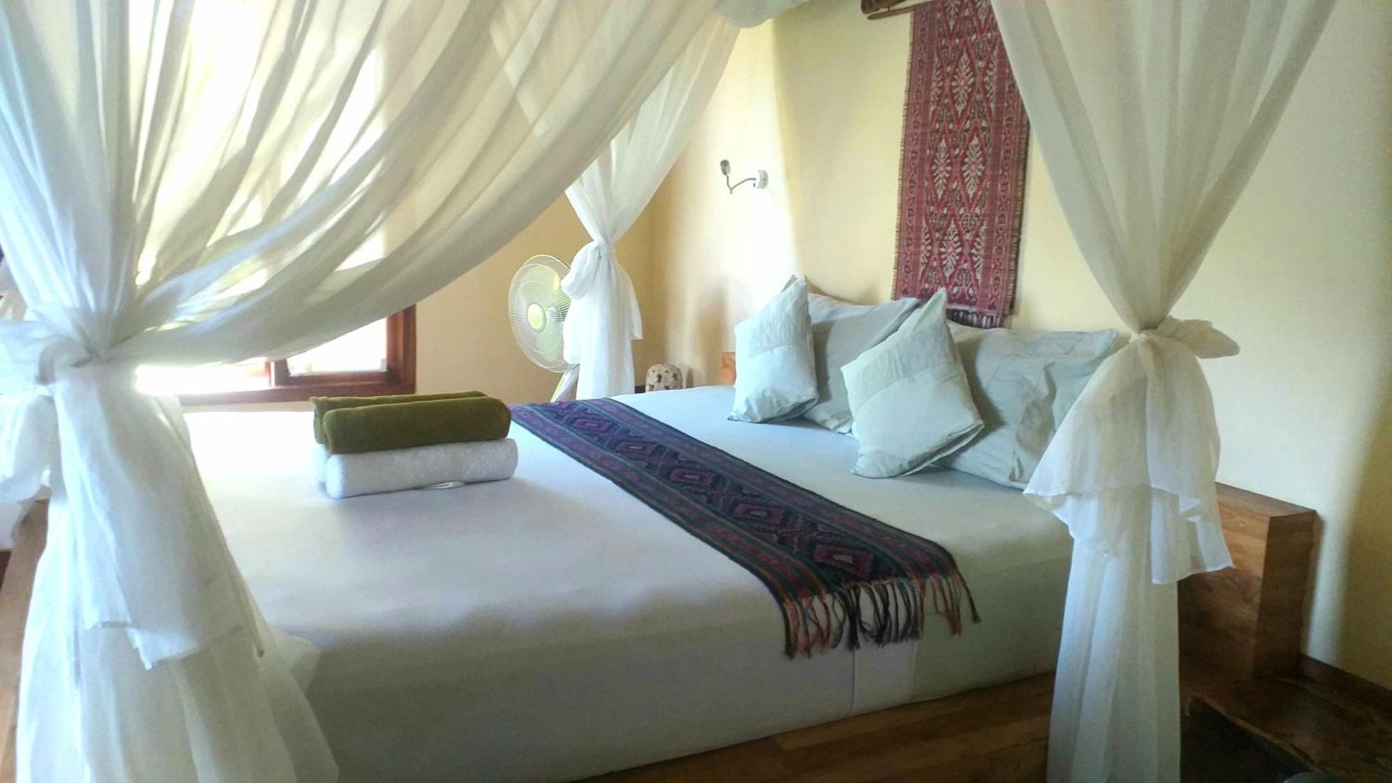 Lafyu Bali Hotel Singaraja Екстериор снимка