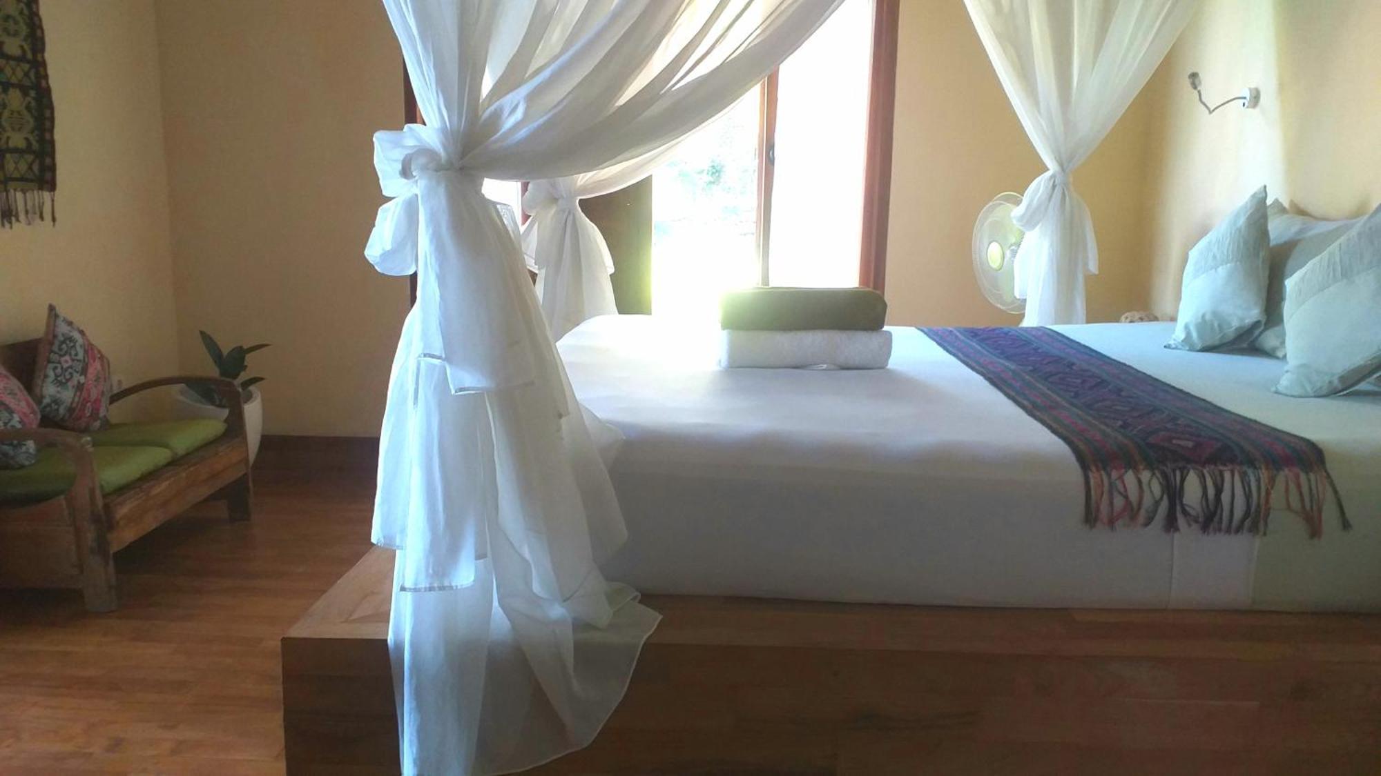 Lafyu Bali Hotel Singaraja Екстериор снимка