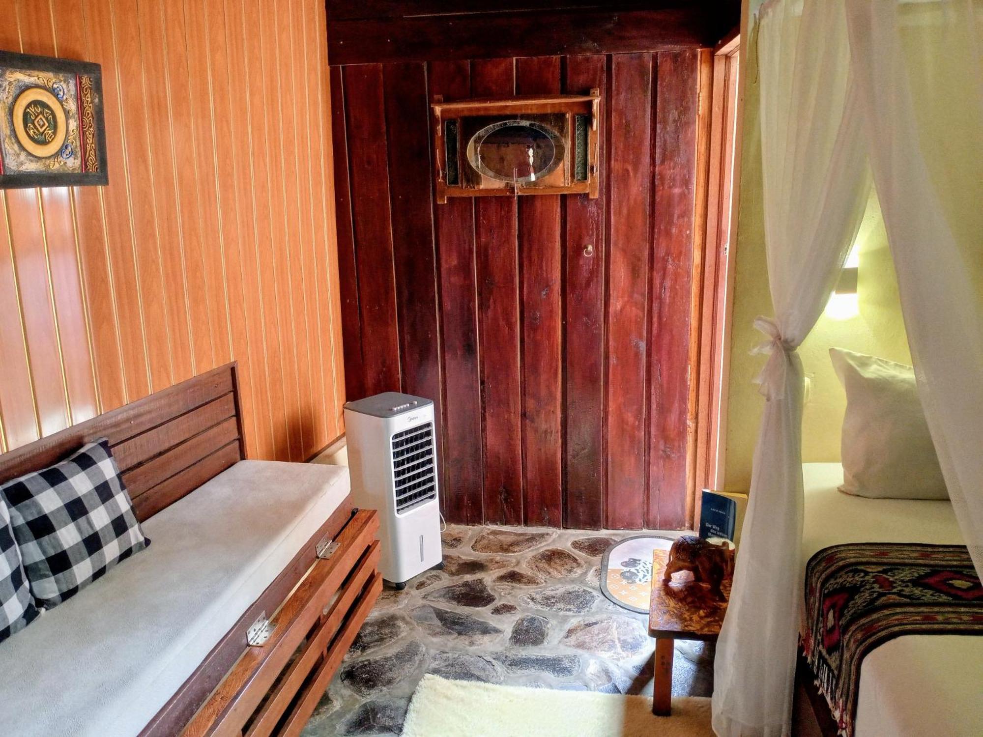Lafyu Bali Hotel Singaraja Екстериор снимка