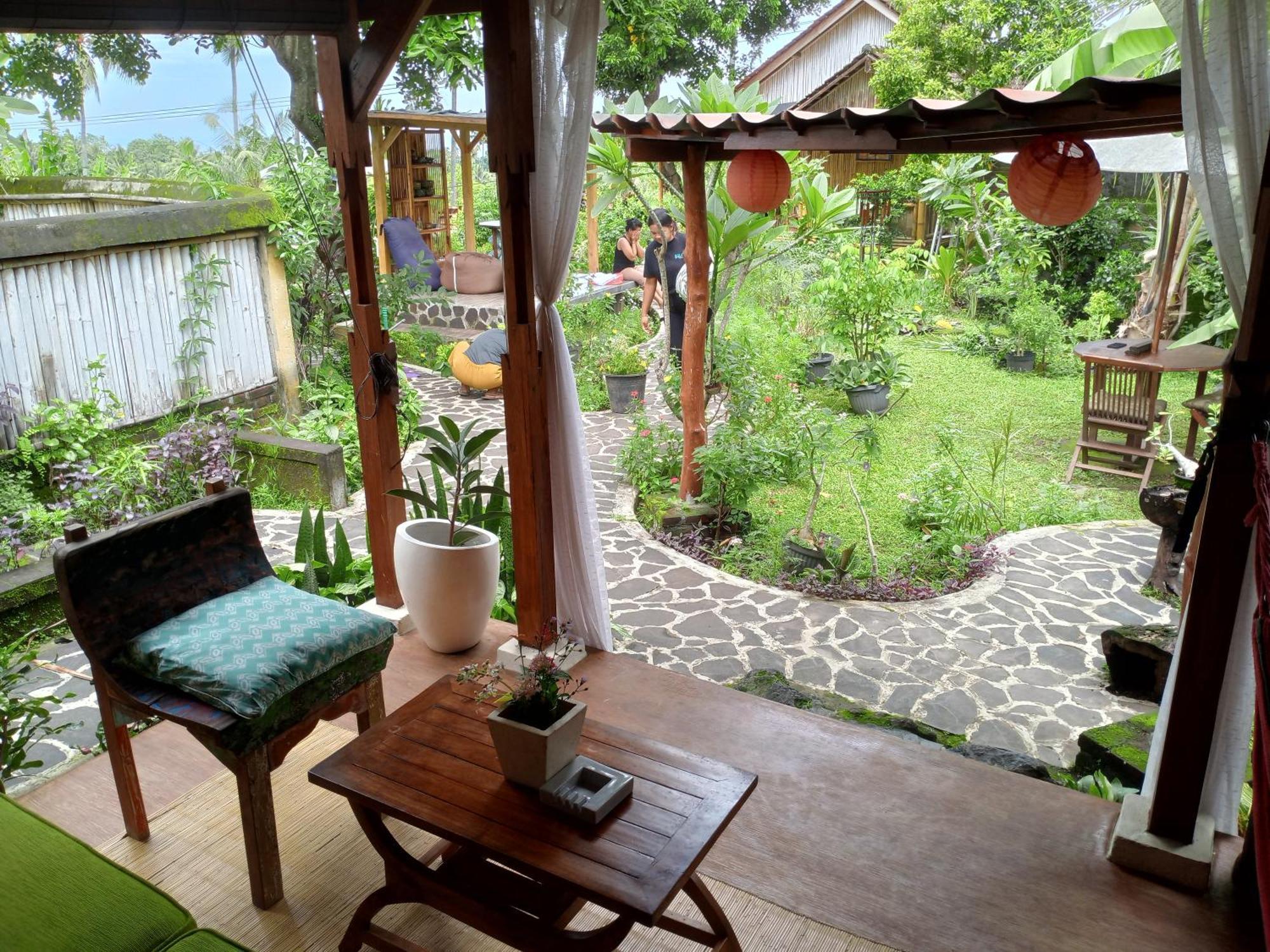 Lafyu Bali Hotel Singaraja Екстериор снимка