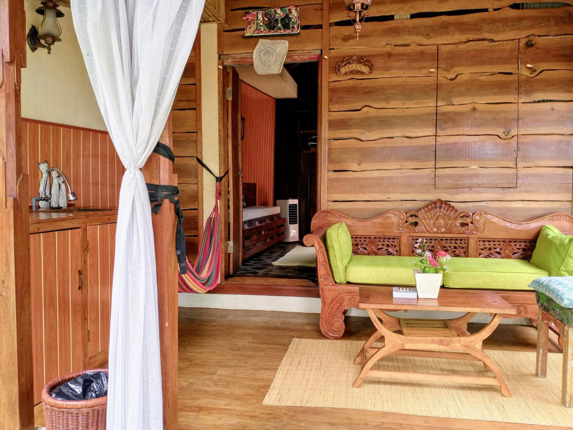 Lafyu Bali Hotel Singaraja Екстериор снимка
