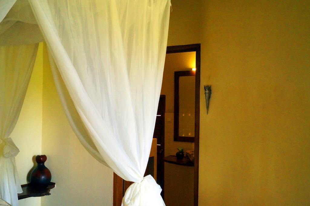 Lafyu Bali Hotel Singaraja Екстериор снимка