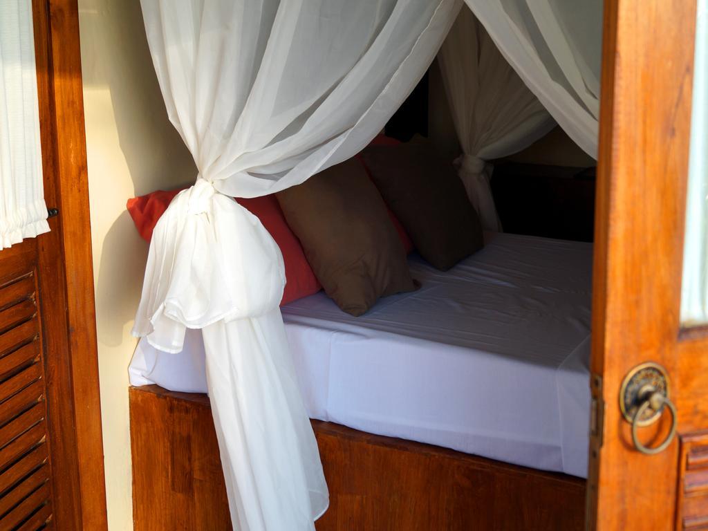 Lafyu Bali Hotel Singaraja Екстериор снимка