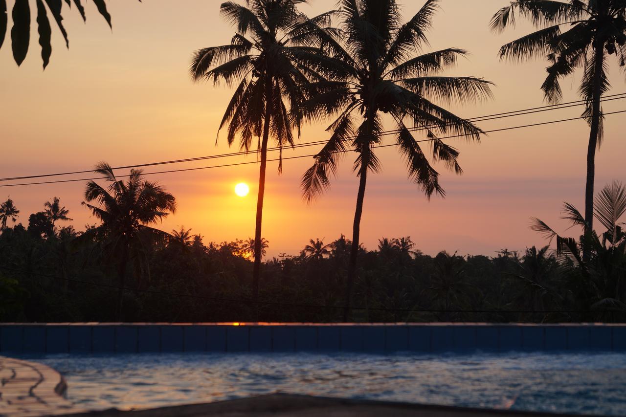 Lafyu Bali Hotel Singaraja Екстериор снимка
