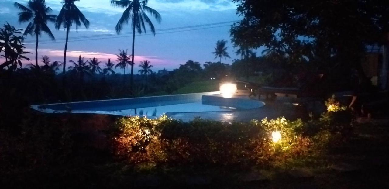 Lafyu Bali Hotel Singaraja Екстериор снимка